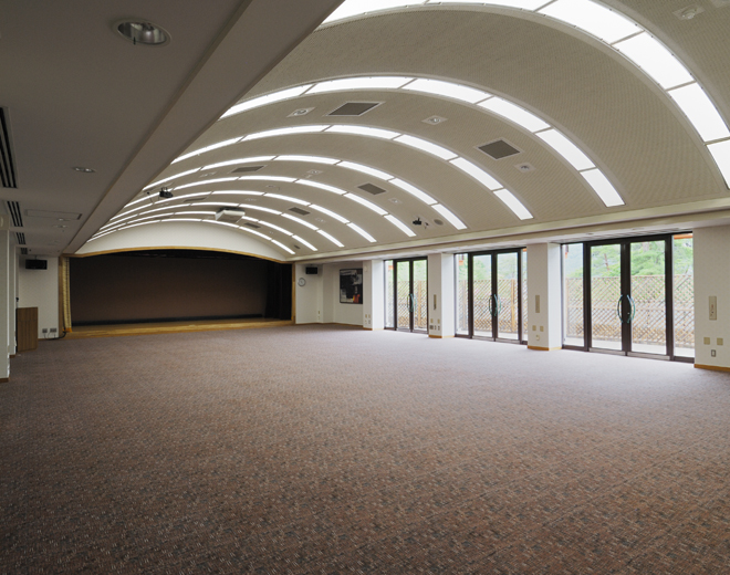 メープルホール